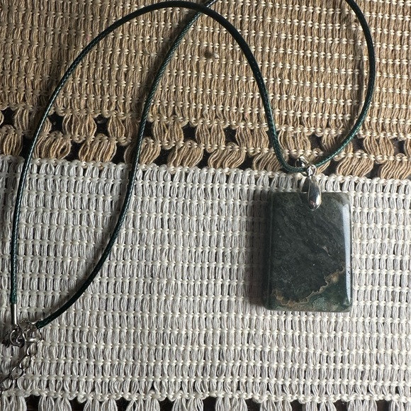 Moss Agate Pendant Necklace - Picture 2 of 11
